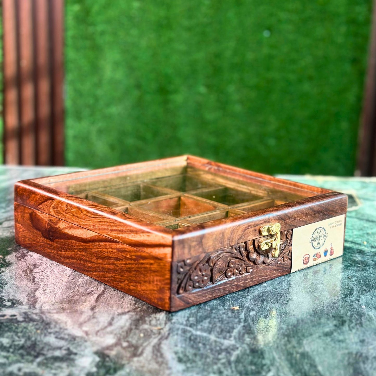 Handcarved Wooden Spice Box in Sheesham Wood – 9 Portion with Spoon & Non-Breakable Glass Lid