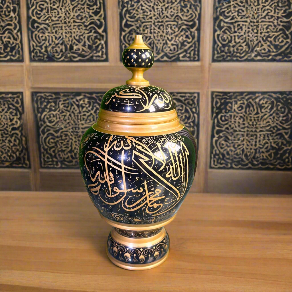 Wooden Kalma Jar – Handcrafted Naqshi Art in Sheesham Wood | Black & Golden Islamic Calligraphy Decor