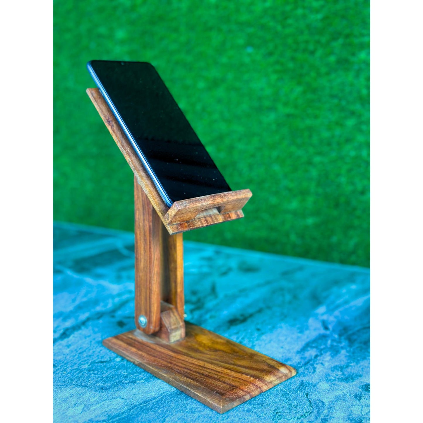 Wooden Mobile Stand β Handcarved Design in Natural Wood