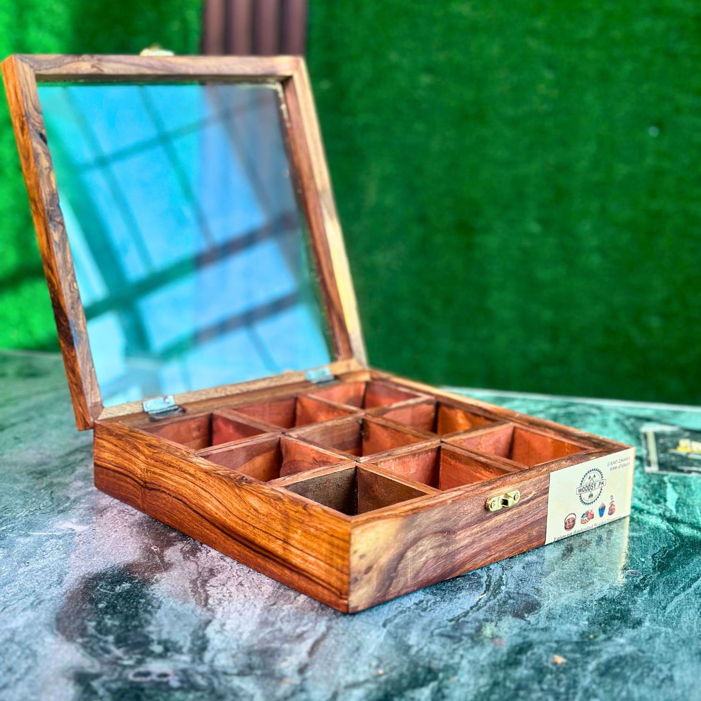 Wooden Spice Box in Sheesham Wood – 9 Portion with Spoon & Non-Breakable Glass Lid
