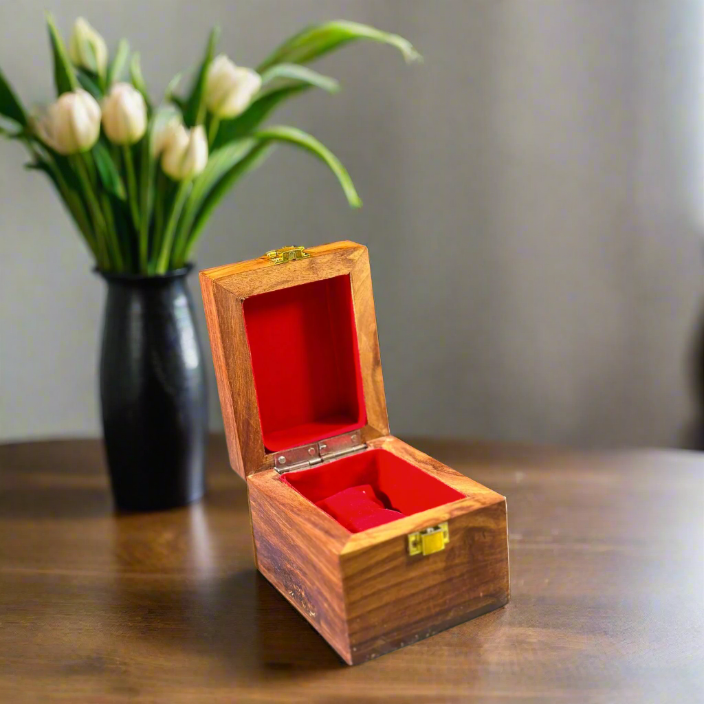 Classic Sheesham Wood Watch Box – Single Slot with Solid Wooden Lid