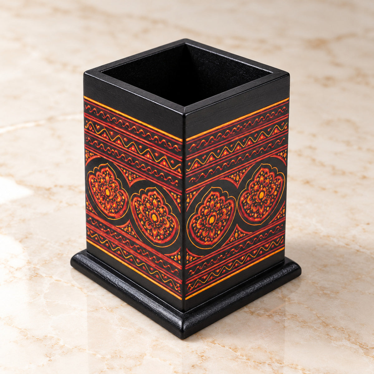 Pen Console â€“ Brush Holder â€“ Red Lacquer Art — product photo